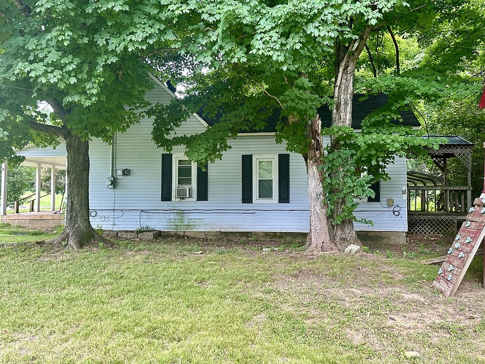 1st image of 240 Red Hill Rd