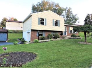 2433 Heather Cir, State College, PA 16801