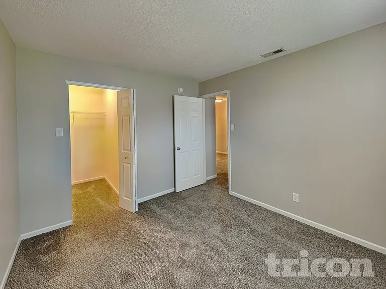 3222 Black Forest Ln — Photo 9