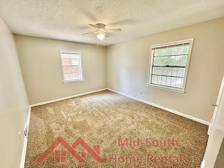 2168 Carnes Ave — Photo 9