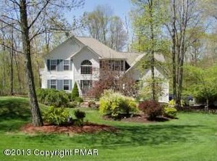 123 Alpine Rd, Henryville, PA 18332