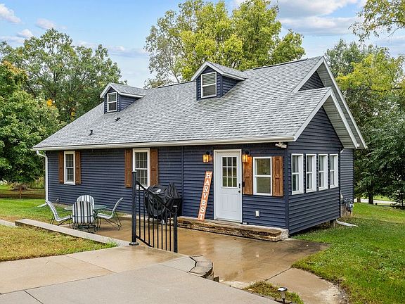 3rd image of 8751 Deer Crest Dr