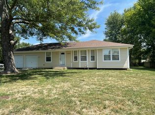 17223 Chestnut Dr, Belton, MO 64012