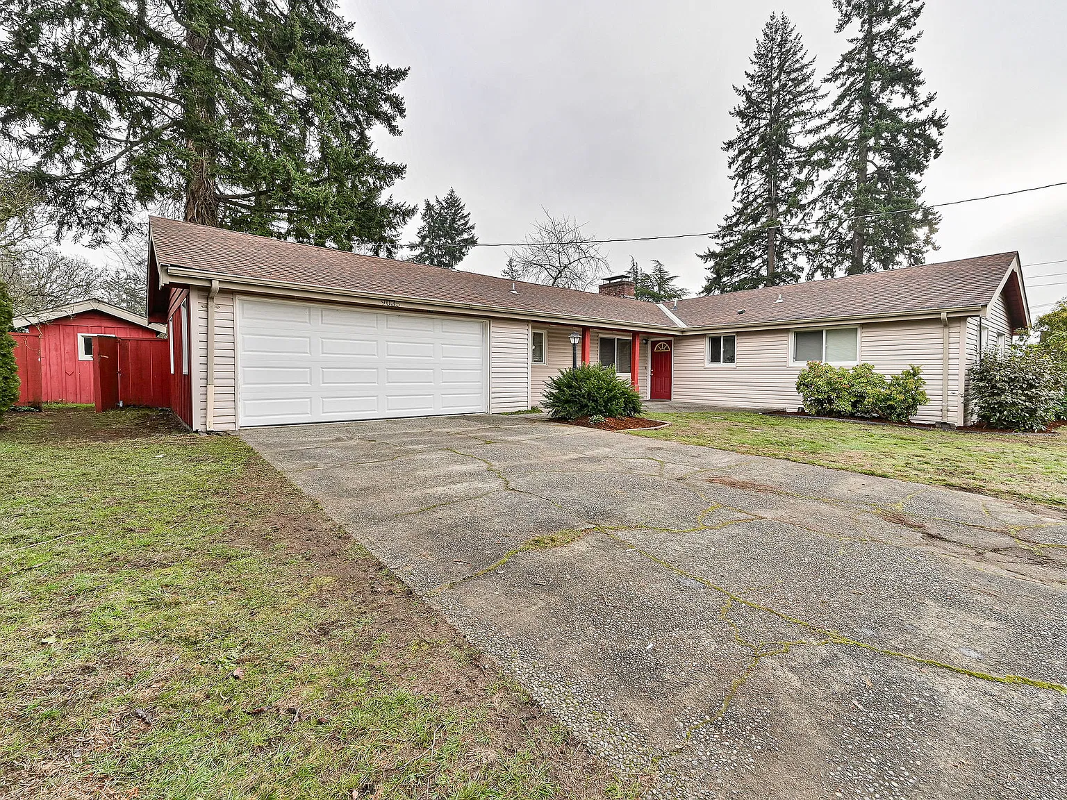 3 bed, 1309 sqft, $2,450 — Photo 2