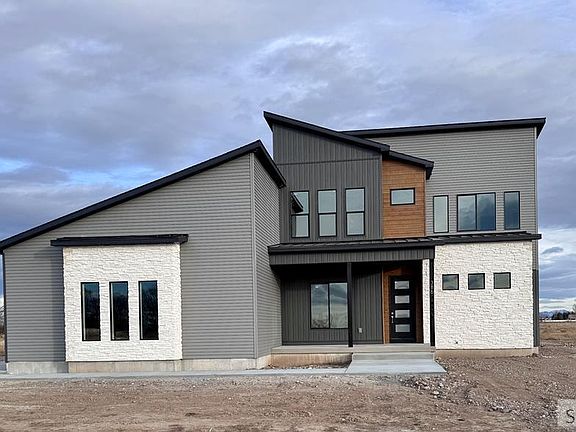 2nd image of 386 N 3744 E