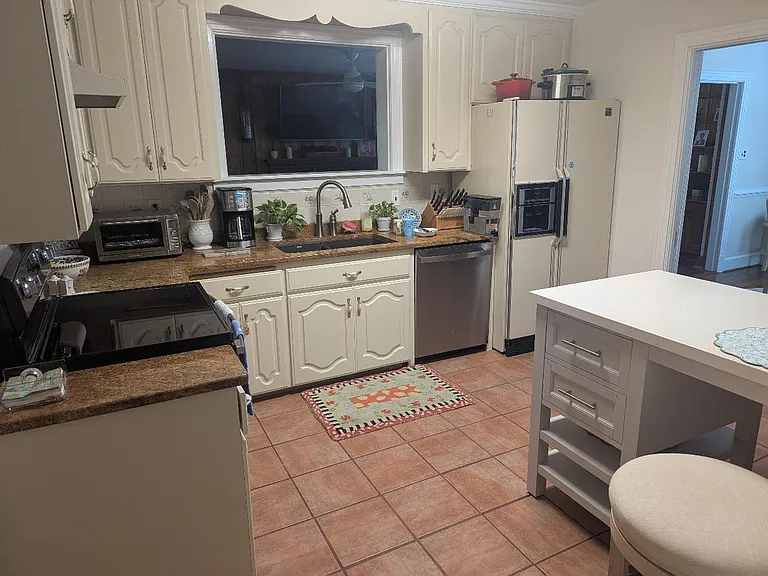 705 Woodberry Rd — Photo 8