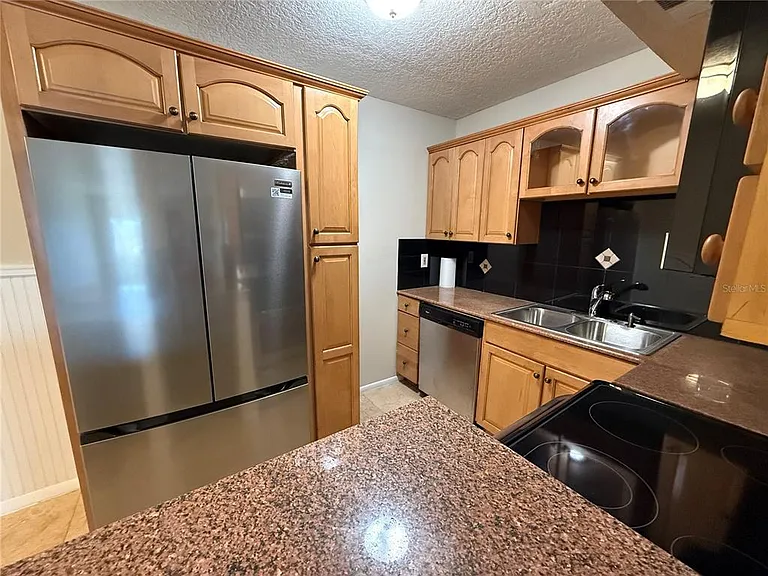 914 Lake Destiny Rd #F — Photo 14