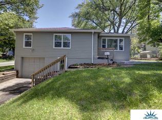 4121 N 54th St, Omaha, NE 68104