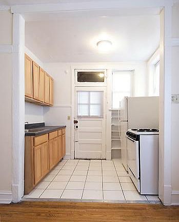 2nd image of 5050-58 N Kenmore Ave #11017476