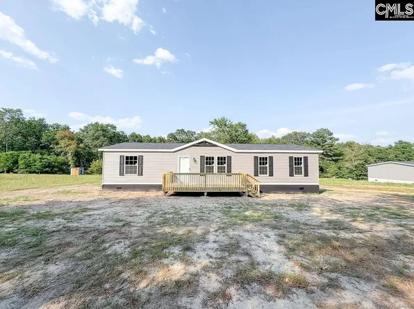 360 Wagontong Rd, Wagener, SC 29164