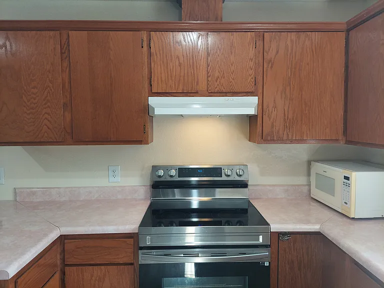 Stove and range