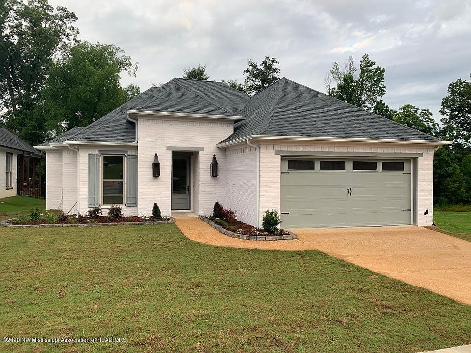 1st image of 130 McCabe Dr