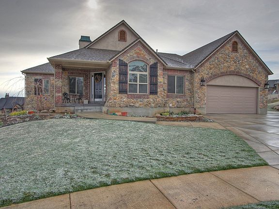 Real Stone. 3rd car garage not visible