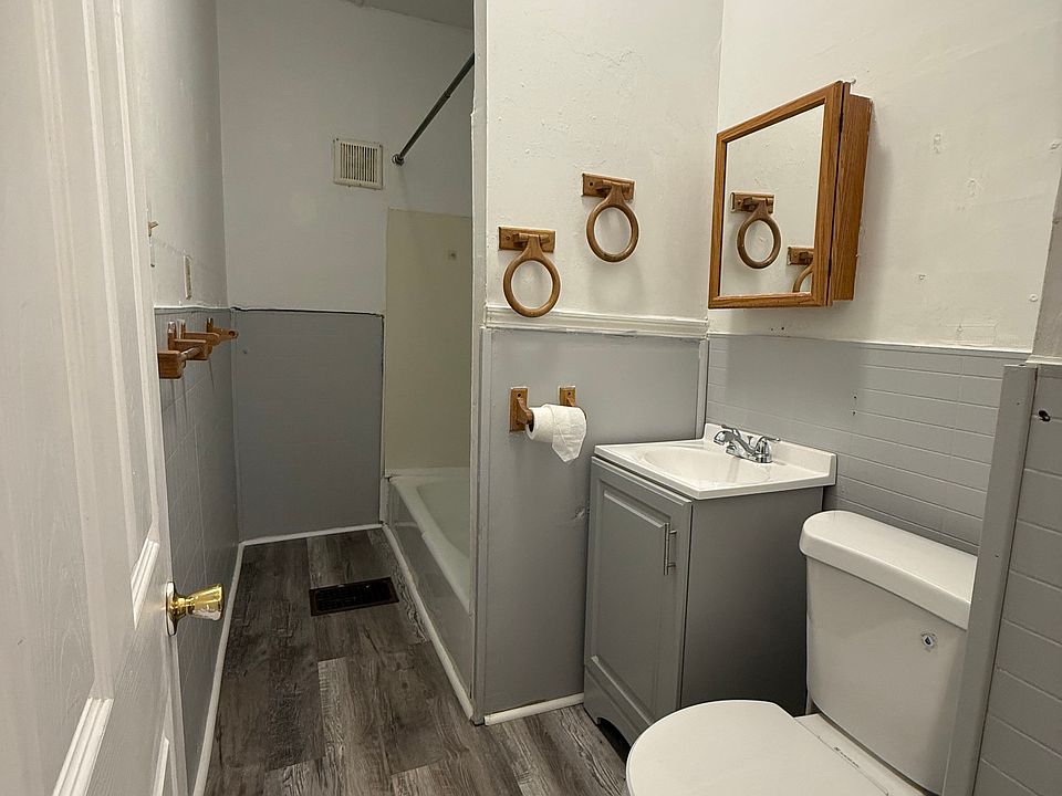 1st image of 313-315 Whittier Ave #313