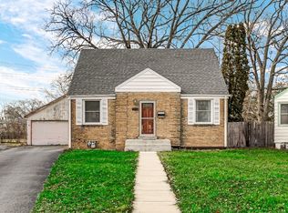 1114 Fairfield Cir, Waukegan, IL 60085