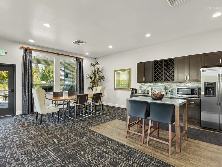Keizer Station Apartments — Photo 13