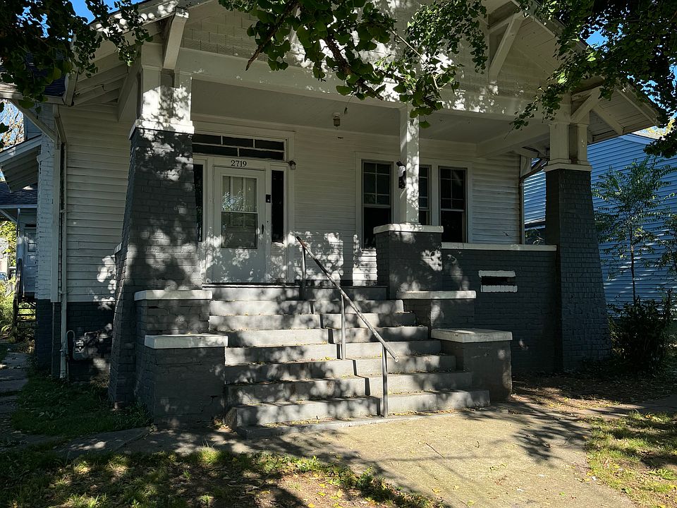 1st image of 2719 E 5th Ave