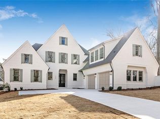 106 Spring Dr, Roswell, GA 30075