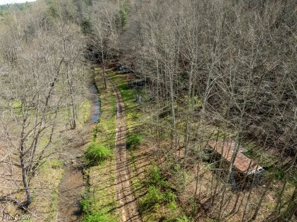 3326 Leatherbark Rd, Smithville, WV 26178