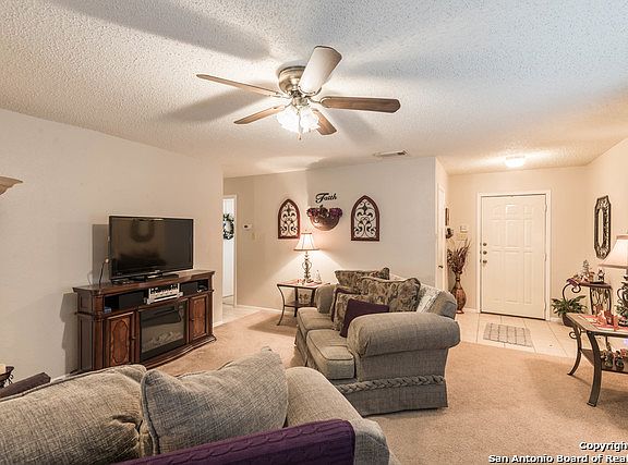 3rd image of 13107 Regency Way