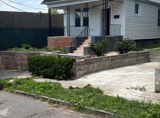 9 Roanoke Street, Yonkers, NY 10710
