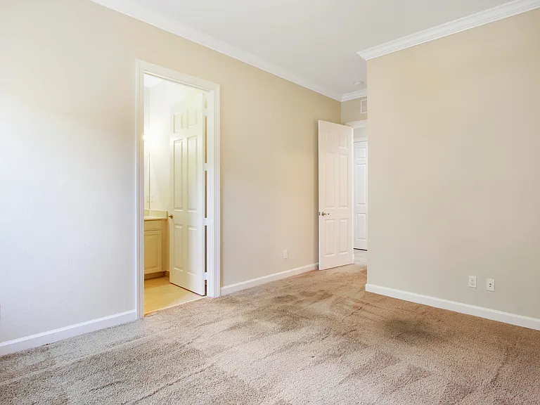 12101 SW Aventino Dr — Photo 24
