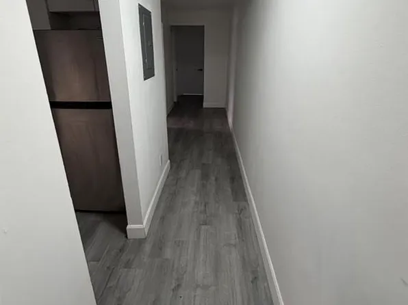 3150 Peter St #11, Windsor, ON N9C 1H3