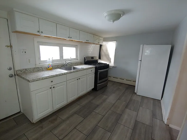 110 Haddon Ave #A — Photo 4