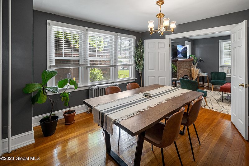 5th image of 23 Hamilton Avenue