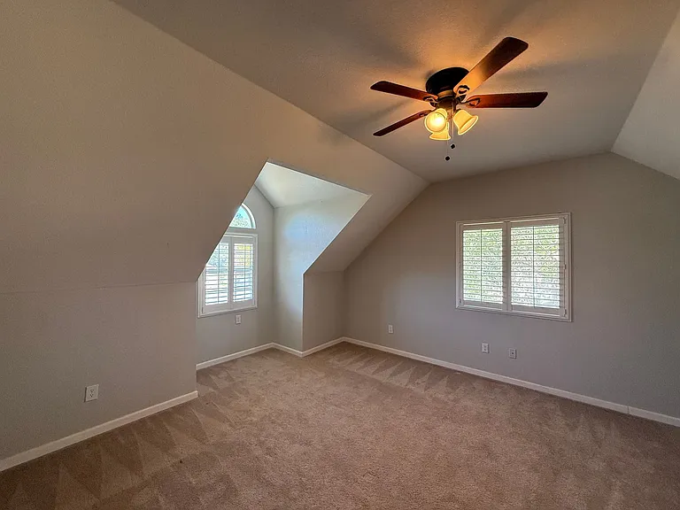16327 Bassett Ct — Photo 15