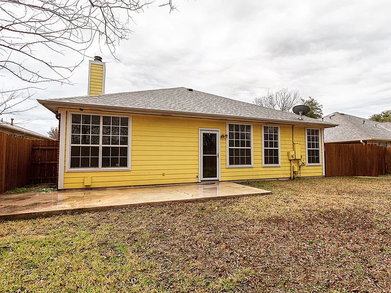 1235 Blackthorn Dr — Photo 28