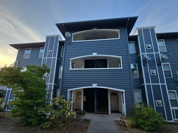300 N Oak Harbor St APT A201, Oak Harbor, WA 98277
