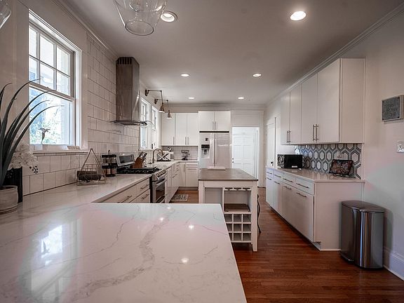 5th image of 508 Stonewall St