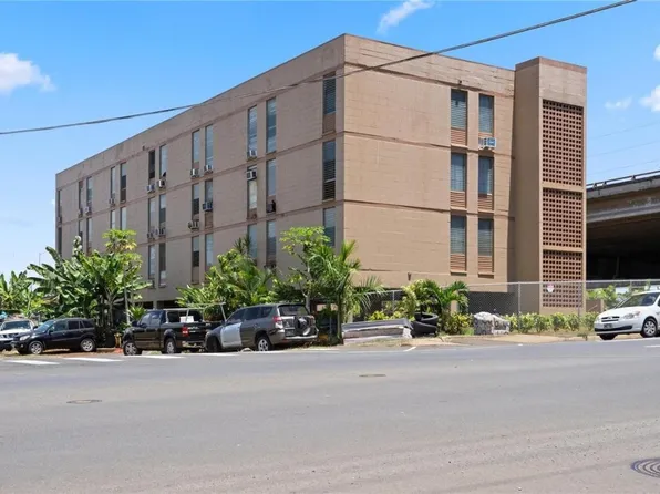 834 Lehua Ave APT 305, Pearl City, HI 96782
