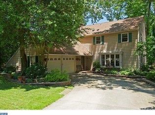 14 Oakley Ct, Cherry Hill, NJ 08003