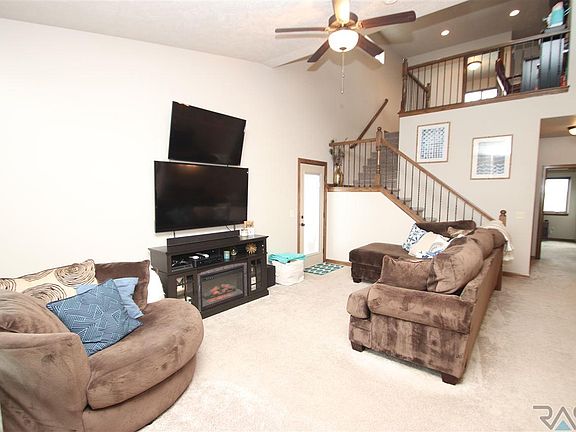 2nd image of 7107 S Bridger Pl