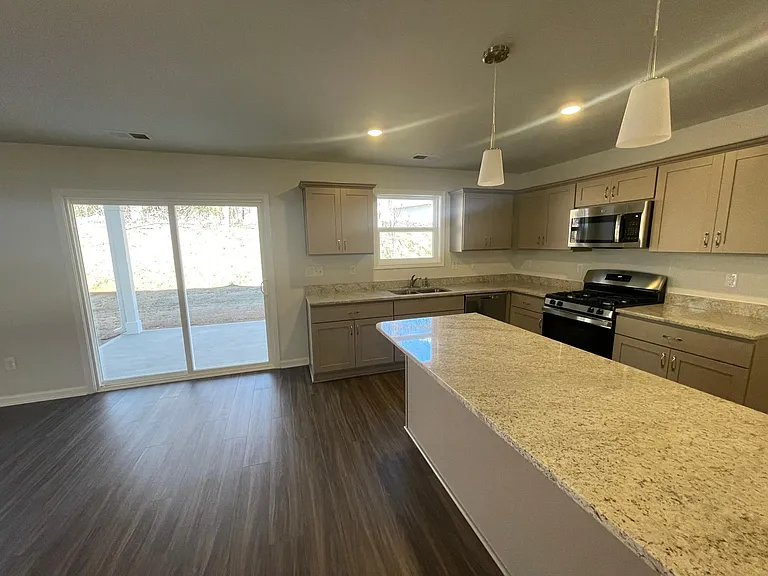 136 Braxton Dr — Photo 7