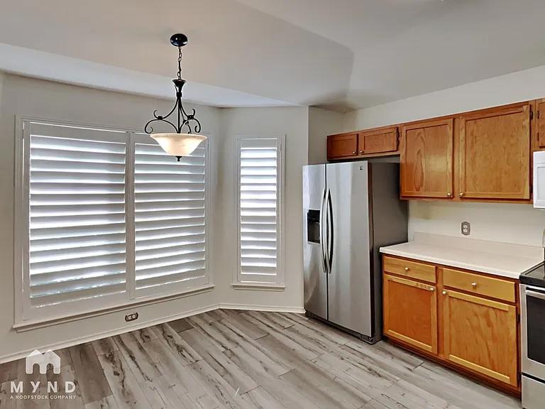 4611 Echo Lake Dr — Photo 5