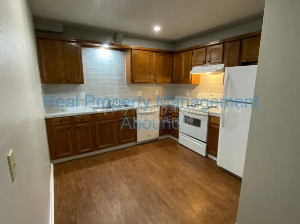 101 E Broadway St APT 3, Owasso, OK 74055