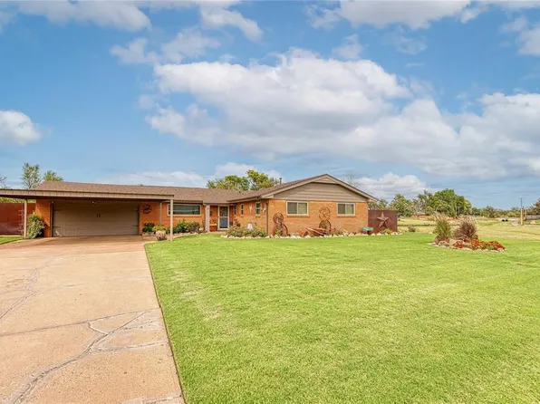 115 Rainbow Dr, Elk City, OK 73644