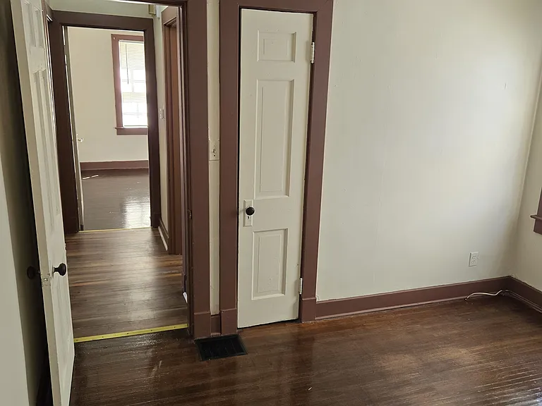 3320 Garland Ave — Photo 3