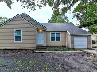 1919 Oaklawn Dr, La Marque, TX 77568