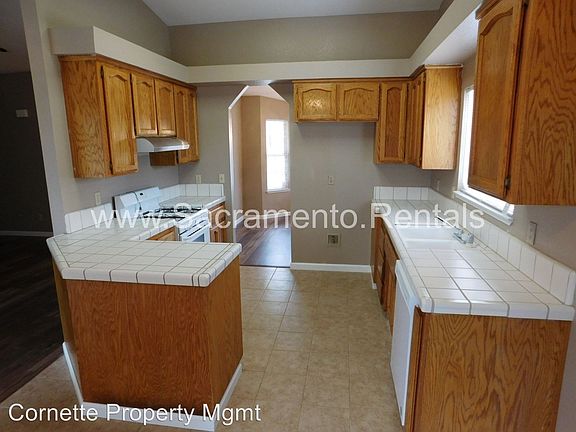 4th image of 5929 Silver Shadow Cir