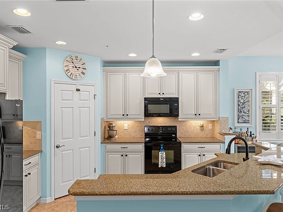 5th image of 10645 Pelican Preserve Blvd #A