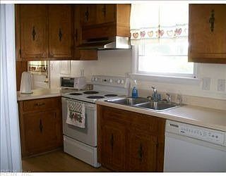 1st image of 2216 Greenwood Dr