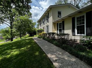 12913 Sunnybrook Dr, Prospect, KY 40059
