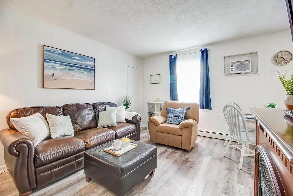 2 bed, 790 sqft, $2,200 — Photo 4