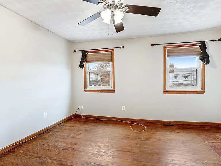 3351 Clay St NE — Photo 24