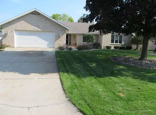 762 Puritan Dr, Saginaw, MI