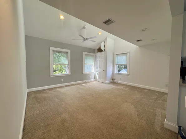 24A Ash St Unit 1, Woburn, MA 01801
